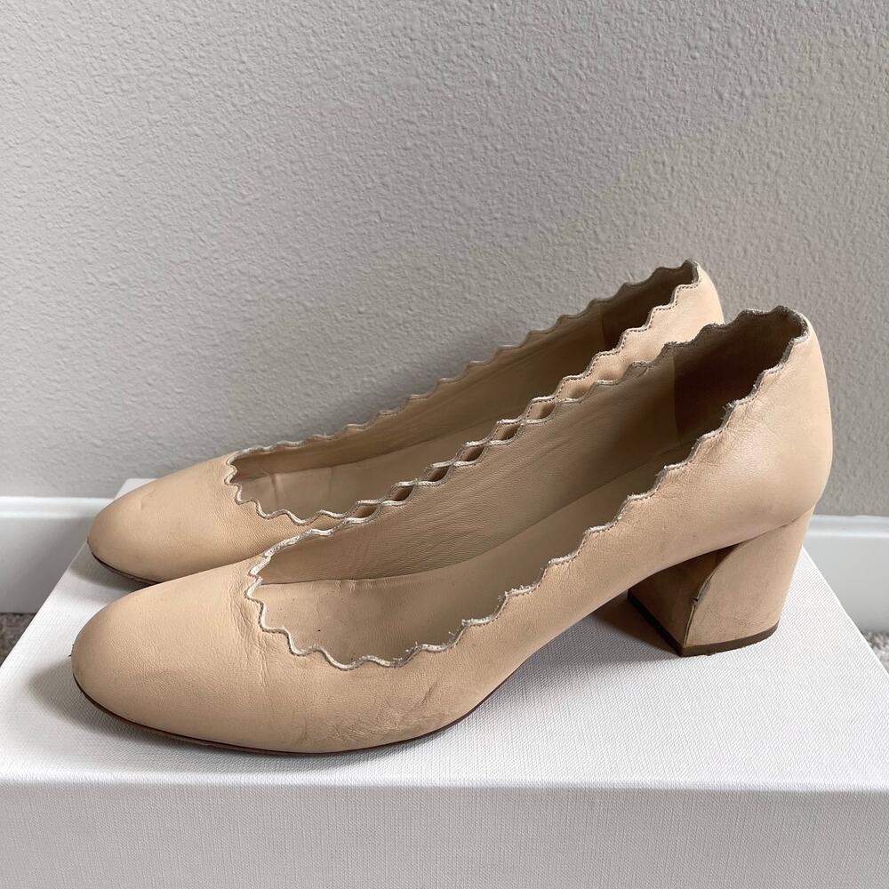 Chloé Beige Lauren Scalloped Block Heel Leather Pumps (Size 38)